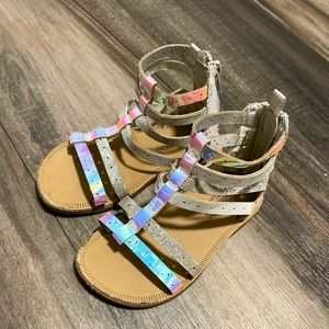 Size 8 toddler OshKosh b’gosh shoes.